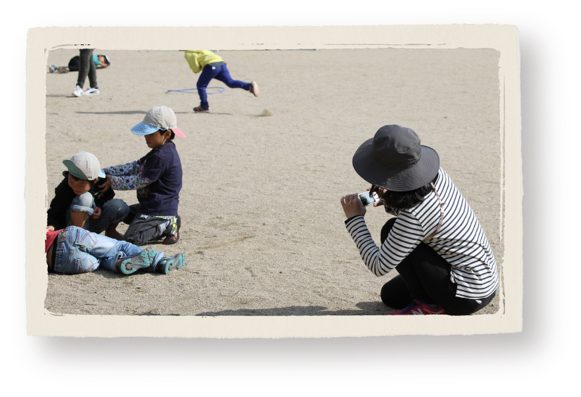 子どもたちの日常を、写真に収めたり。